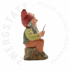 Garden gnome Vincent the Artist – right-facing view