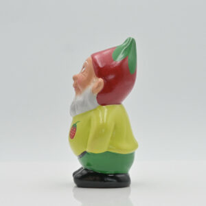 Zwerg "Bert mit Erdbeere" fotografiert in Seitenansicht
